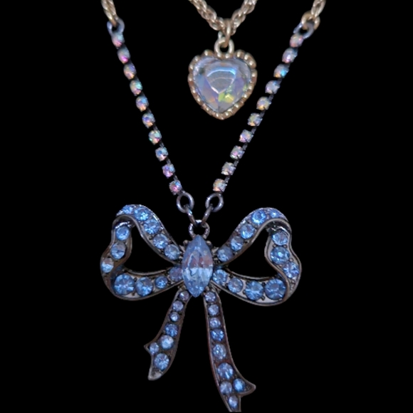 🎀🩵Betsey Johnson VINTAGE Blue Bow & Heart Double Necklace - EPC🩵🎀 - Picture 1 of 5